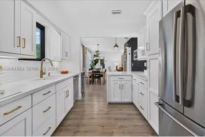 11504 NE 6th, Biscayne Park, FL 33161 - Photo 37