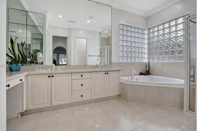 351 NW 110th, Plantation, FL 33324 - Photo 37