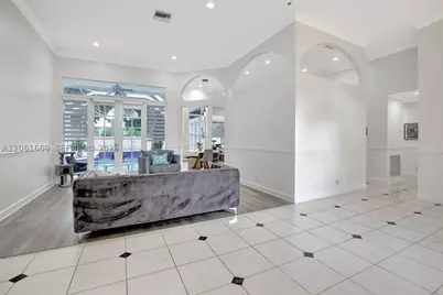 351 NW 110th, Plantation, FL 33324 - Photo 7