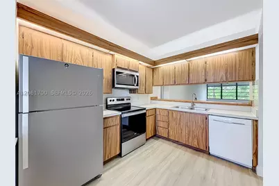 1713 Whitehall #404, Davie, FL 33324 - Photo 21