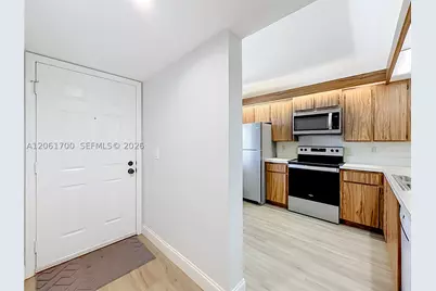1713 Whitehall #404, Davie, FL 33324 - Photo 15