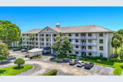 1713 Whitehall #404, Davie, FL 33324 - Photo 5