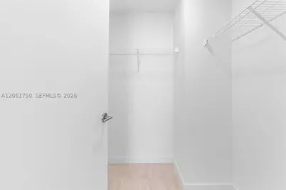 77 SE 5th #2205, Miami, FL 33131 - Photo 13