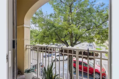 10885 NW 89th #217, Doral, FL 33178 - Photo 9