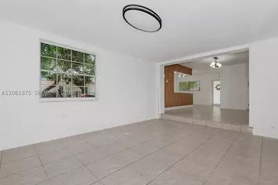 998 W 68th, Hialeah, FL 33014 - Photo 17