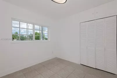 998 W 68th, Hialeah, FL 33014 - Photo 19