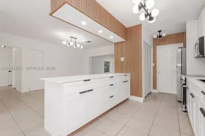 998 W 68th, Hialeah, FL 33014 - Photo 5