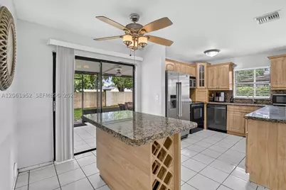 1580 SW 87th, Pembroke Pines, FL 33025 - Photo 11