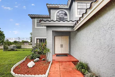 1580 SW 87th, Pembroke Pines, FL 33025 - Photo 3