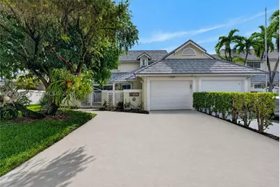 4749 NW 98th, Doral, FL 33178 - Photo 1