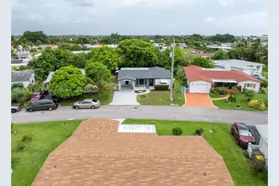 4595 NW 43rd, Lauderdale Lakes, FL 33319 - Photo 41