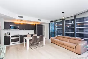 55 SW 9th, Miami, FL 33130 - Photo 3