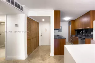 1670 Bay, Miami Beach, FL 33139 - Photo 5