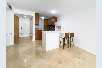 1670 Bay #2D, Miami Beach, FL 33139 - Photo 3