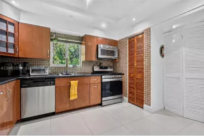 17200 NE 15th, North Miami Beach, FL 33162 - Photo 13