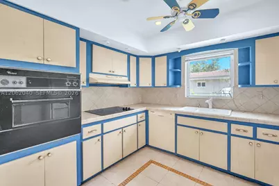 861 Holly, Plantation, FL 33317 - Photo 11