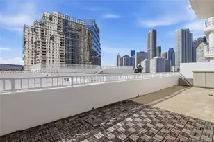 701 Brickell Key, Miami, FL 33131 - Photo 17
