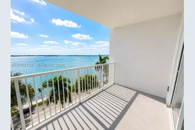1420 Brickell Bay #702E, Miami, FL 33131 - Photo 1