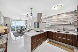 1100 Biscayne, Miami, FL 33132 - Photo 11