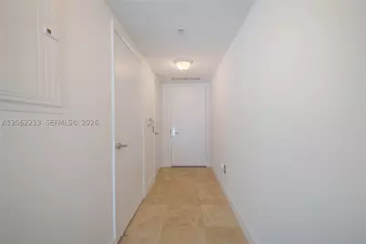 41 SE 5th #906, Miami, FL 33131 - Photo 7