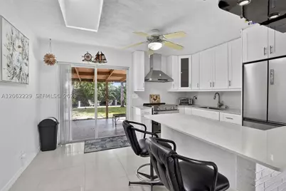 2731 Bruce, Hollywood, FL 33020 - Photo 9