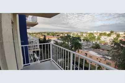 4550 NW 9th #706E, Miami, FL 33126 - Photo 9