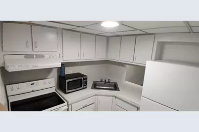 4550 NW 9th #706E, Miami, FL 33126 - Photo 3