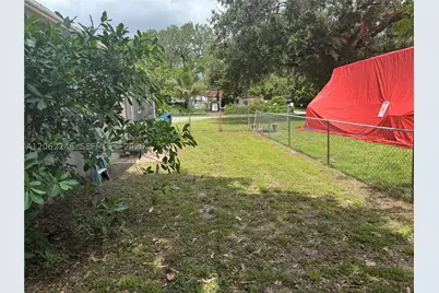 13301 NW Miami, Miami, FL 33168 - Photo 15