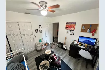 13301 NW Miami, Miami, FL 33168 - Photo 31