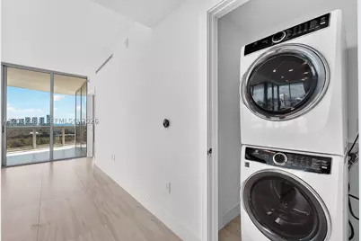 2411 Laguna #2011, North Miami, FL 33181 - Photo 17