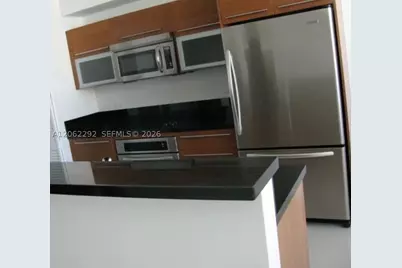 244 Biscayne #303, Miami, FL 33132 - Photo 3
