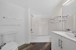 9429 Fontainebleau, Miami, FL 33172 - Photo 19