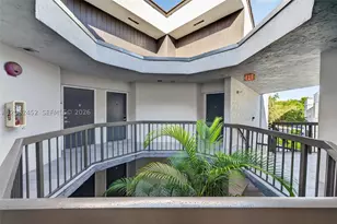 9429 Fontainebleau, Miami, FL 33172 - Photo 3