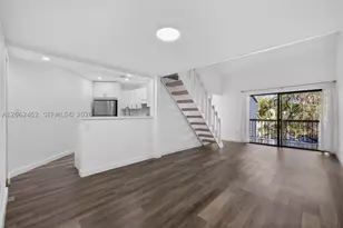 9429 Fontainebleau, Miami, FL 33172 - Photo 5