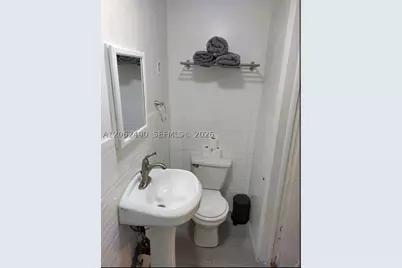 1337 NE 3rd #2, Fort Lauderdale, FL 33304 - Photo 7