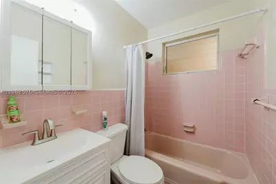 5737 Grant #3, Hollywood, FL 33021 - Photo 7