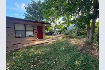 812 NW 4th #2, Fort Lauderdale, FL 33311 - Photo 1