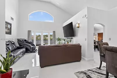 13020 SW 17th, Miramar, FL 33027 - Photo 9