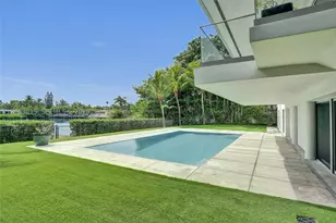 19231 NE 22nd, Miami, FL 33180 - Photo 29