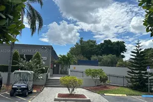 220 NW 87th, Miami, FL 33172 - Photo 23