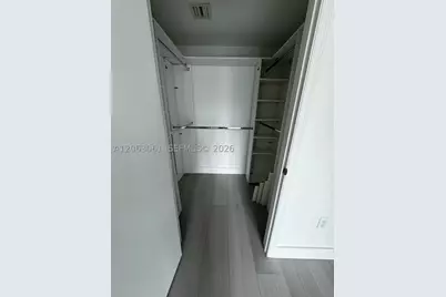 500 Brickell #1207, Miami, FL 33131 - Photo 7