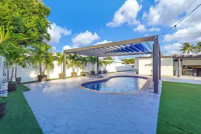 831 E 10th, Hialeah, FL 33010 - Photo 25