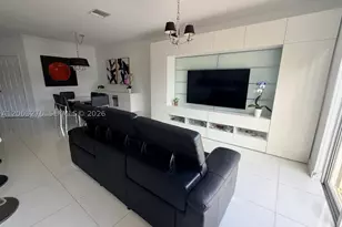 1017 NE 208th, Miami, FL 33179 - Photo 17