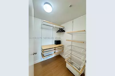 90 SW 3rd #3902, Miami, FL 33130 - Photo 9