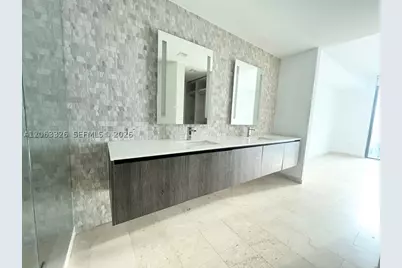 68 SE 6th #3810, Miami, FL 33131 - Photo 19