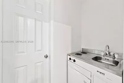 128 NW 9th #7, Miami, FL 33128 - Photo 9