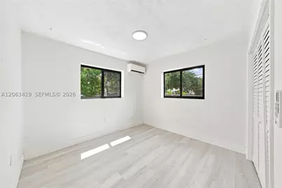 635 SW 7th #APT 4, Miami, FL 33130 - Photo 23