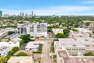 635 SW 7th, Miami, FL 33130 - Photo 9