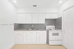 1172 NW 64th, Miami, FL 33150 - Photo 21