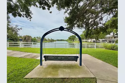 725 NW 49th, Coconut Creek, FL 33063 - Photo 37